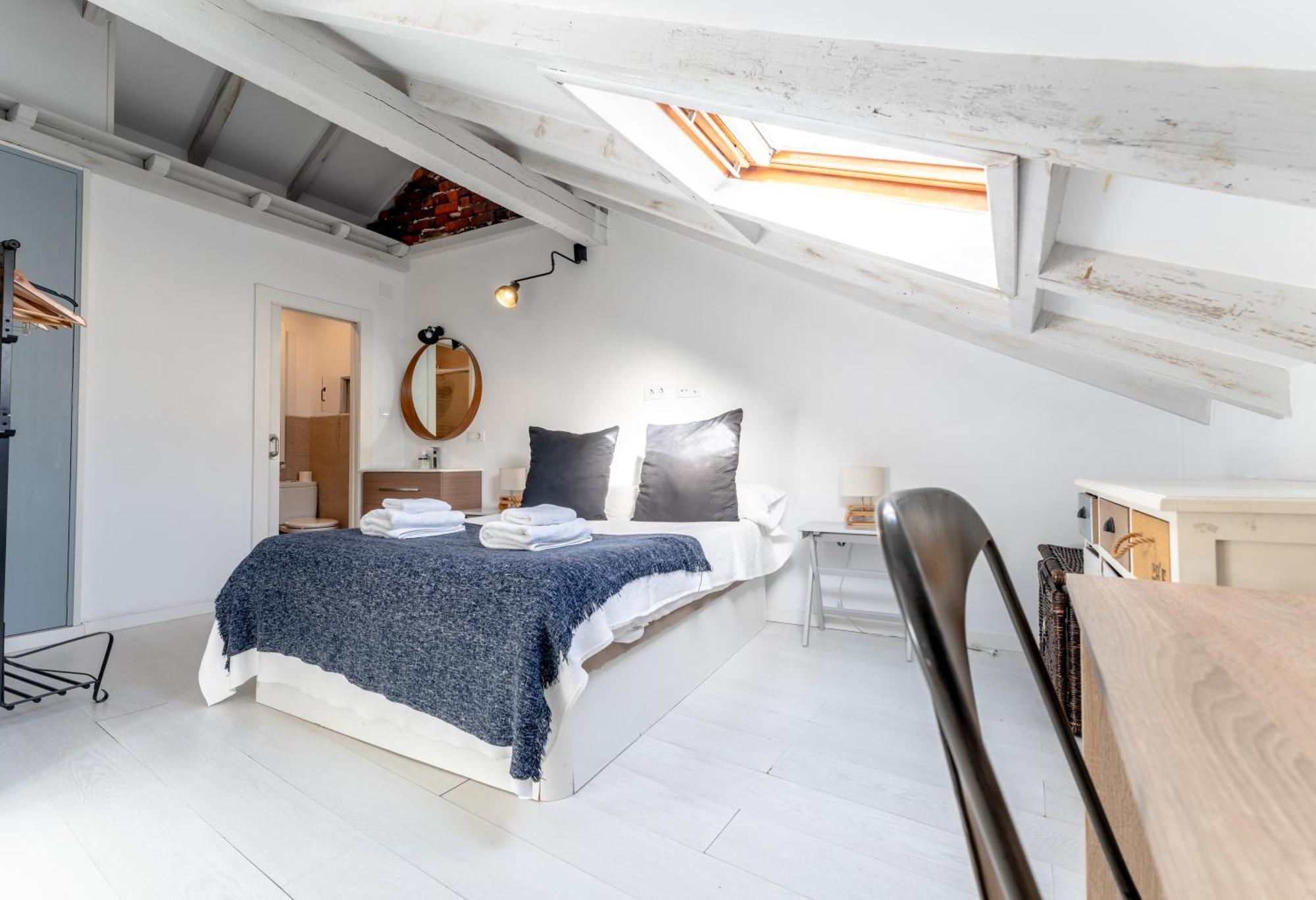 New And Bright Puertochico Attic Apartman Santender Kültér fotó
