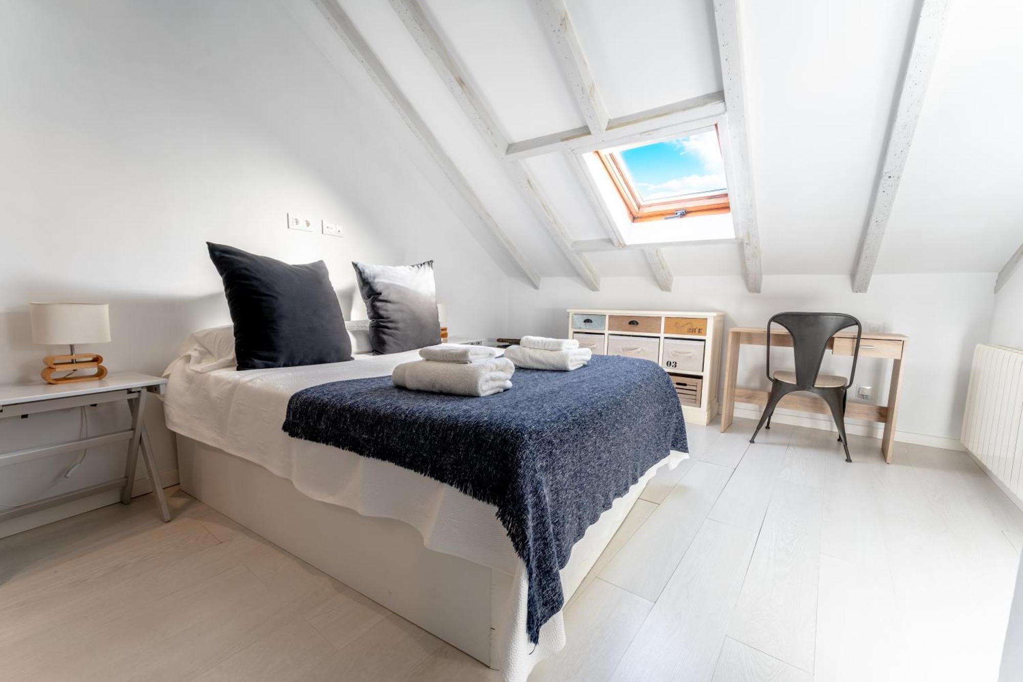 New And Bright Puertochico Attic Apartman Santender Kültér fotó