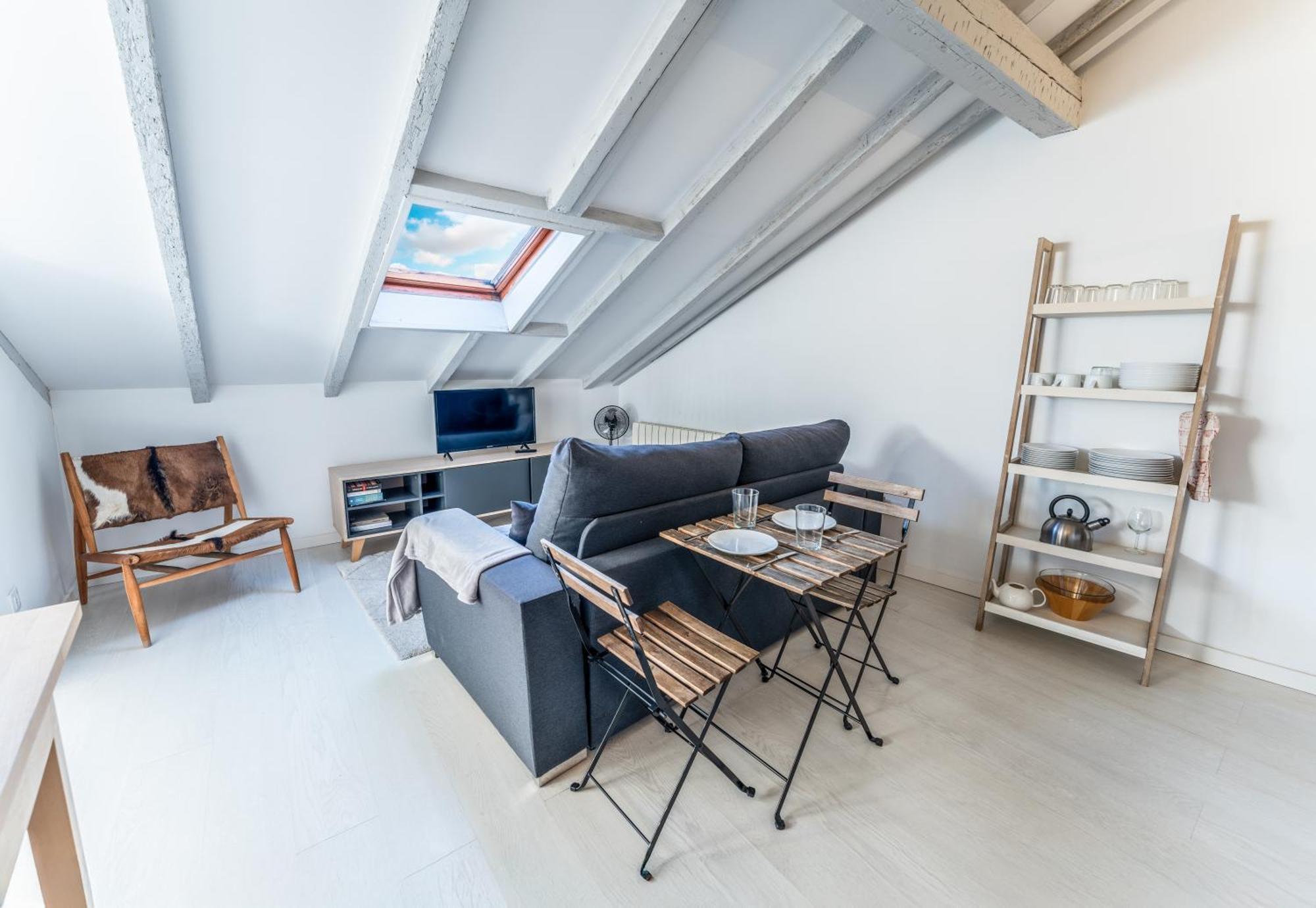 New And Bright Puertochico Attic Apartman Santender Kültér fotó
